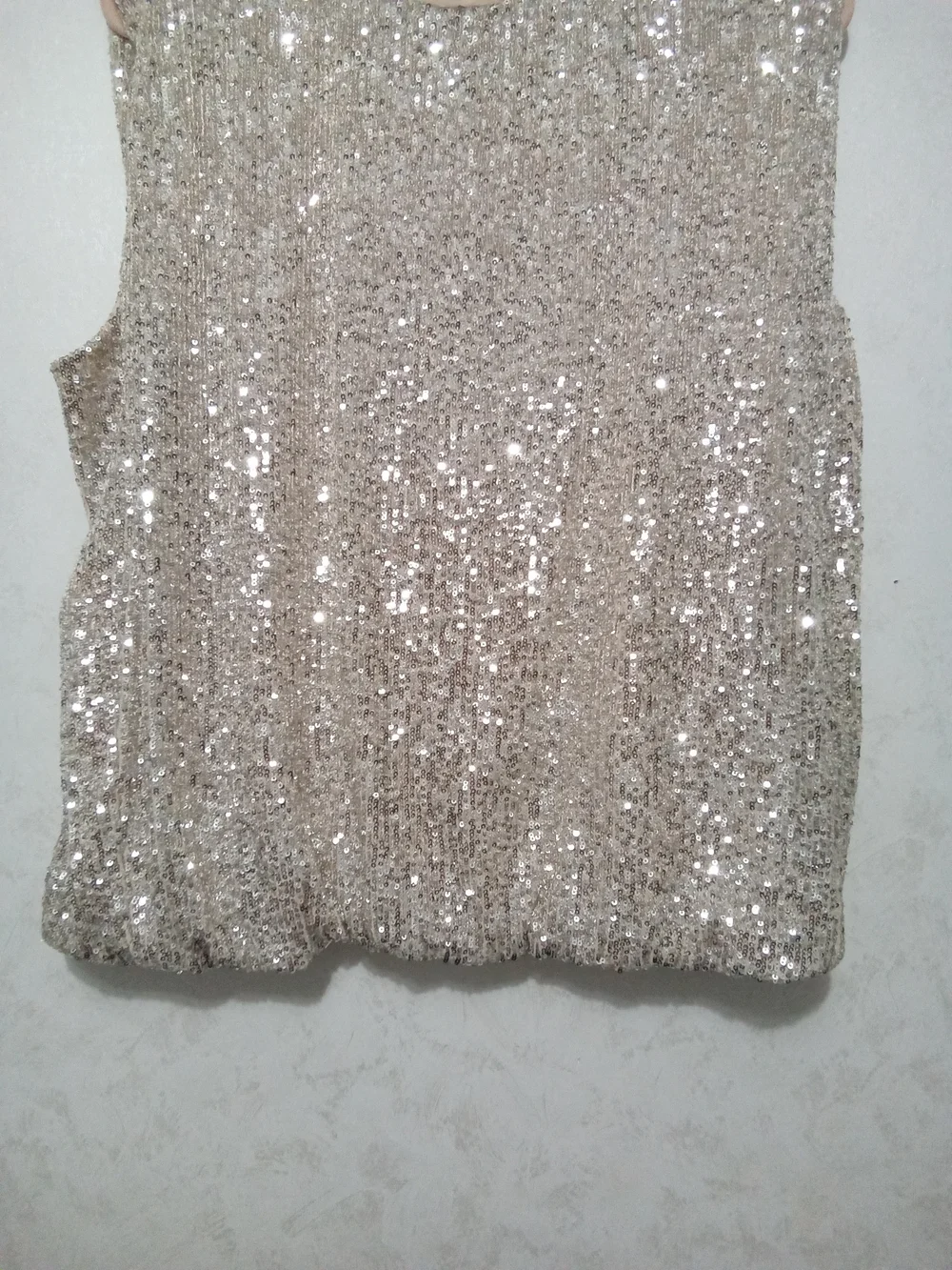Maurices Champagne Gold Sequin Sleeveless Blouse, Size 0X - Picture 2 of 8